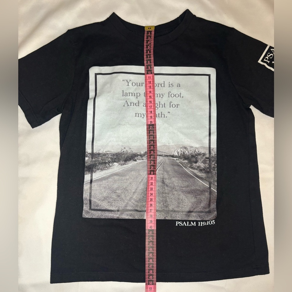 Psalm 119:105 Bible Verse Short Sleeve Tee Color Black size 8 used in good cond - Picture 6 of 7
